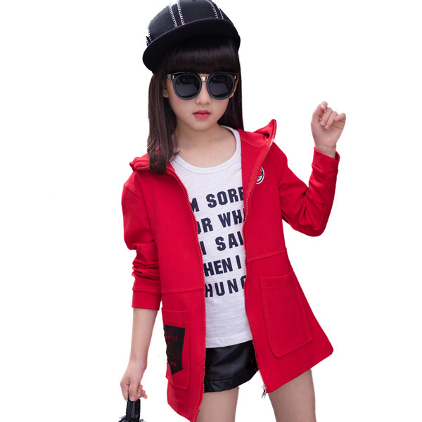 Αθλητικό casual μπουφάν για κορίτσια με κουκούλα και πολύχρωμη εφαρμογή στην πλάτη σε δύο χρώματα