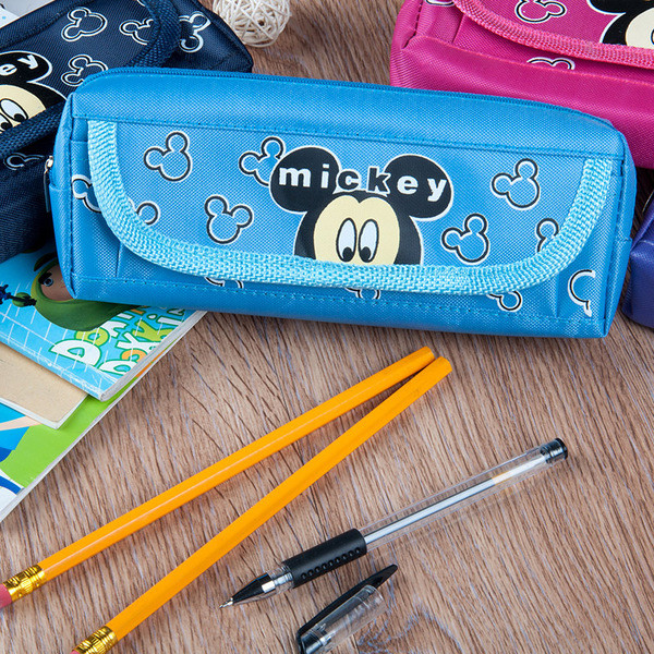 Trusa pentru copii cu aplicare in mai multe culori