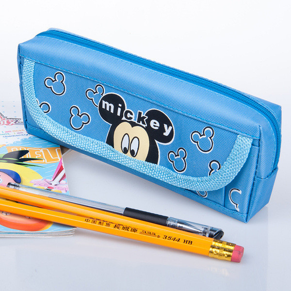 Trusa pentru copii cu aplicare in mai multe culori