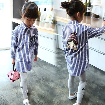 Модерна детска риза за момичета дълъг модел с цветна апликация в два цвята 
