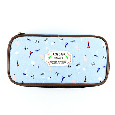 Kényelmes tolltartó négy színben, rátéttel