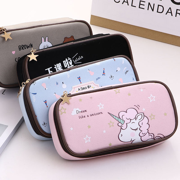 Kényelmes tolltartó négy színben, rátéttel