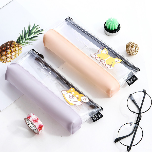 Trusa cu motive transparente si aplicare in patru culori