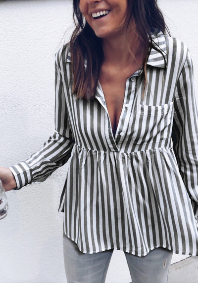 Модерна дамска раирана  риза с V-образно деколте в няколко цвята 