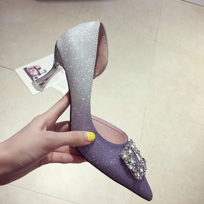 Pantofi de damă cu toc și cataramă