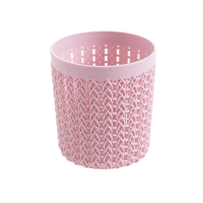 Малки поставки имитаращи ратан