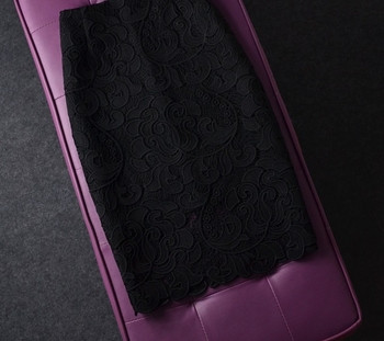 Γυναικείες φούστες με δαντέλα