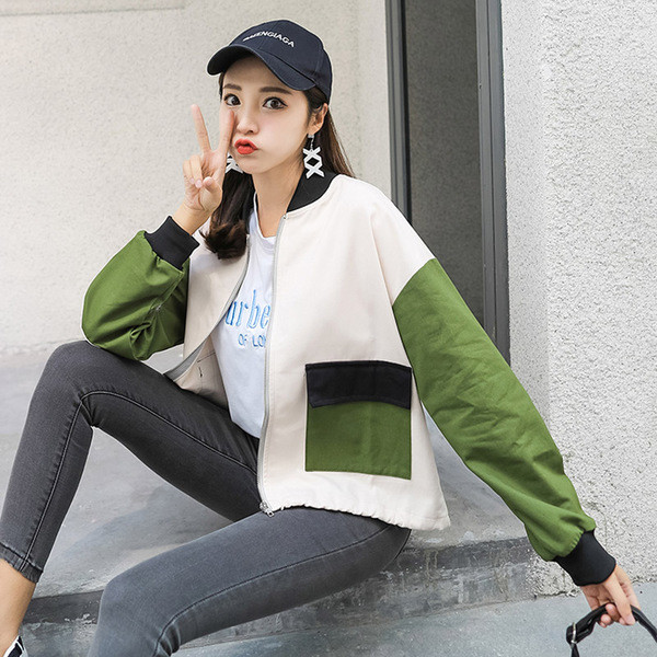 Дамско яке с О-образна яка и джобове в два цвята