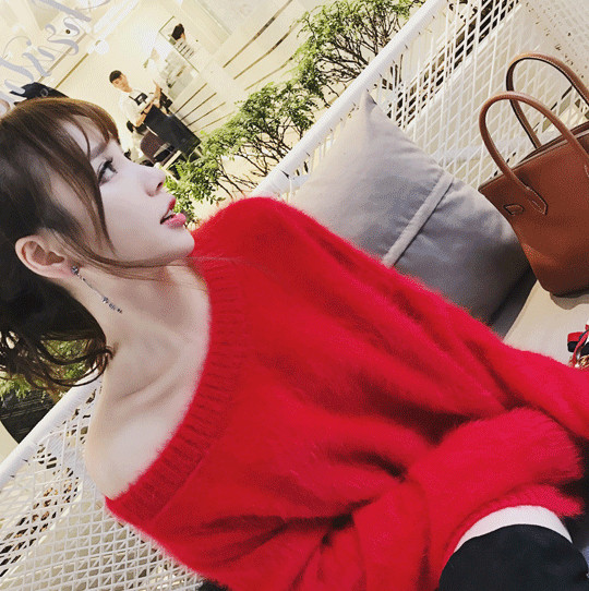 Κομψό ασύμμετρο γυναικείο πουλόβερ  σε διάφορα χρώματα