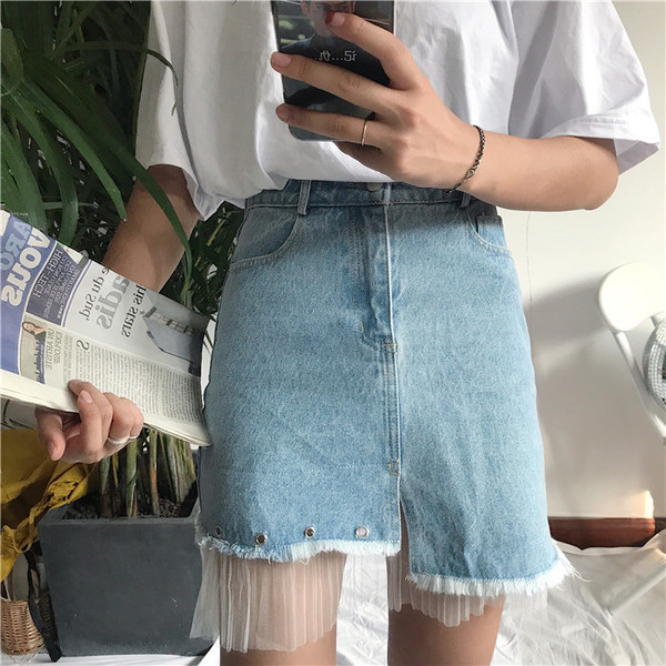 Γυναικεία φούστα denim με τούλι