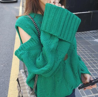 НОВО Модерен дамски пуловер широк модел с лотос ръкав в няколко цвята 
