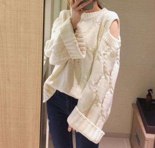 NOU Pulover de dama modern model larg cu maneca lotus in mai multe culori