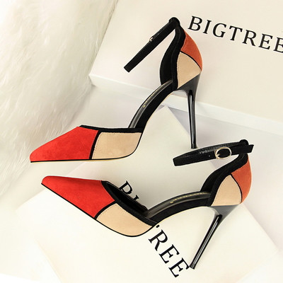 Стилни дамски обувки от велур с висок ток