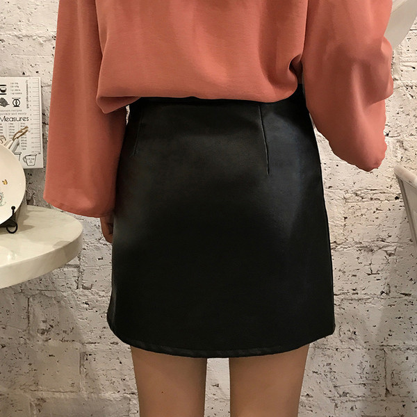 Κυρίες δερμάτινη φούστα με υψηλή μέση και φερμουάρ