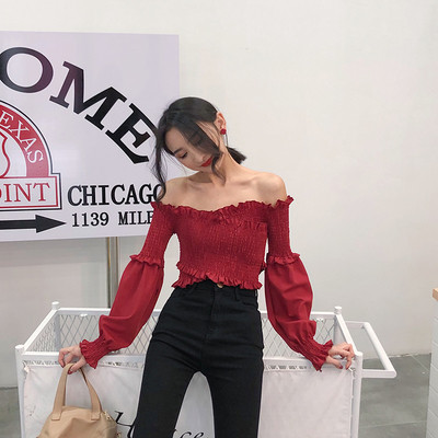 Σύντομη ελαστική γυναικεία  μπλούζα με ανοιχτούς ώμους σε τρία χρώματα