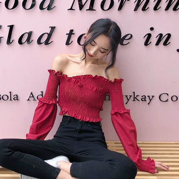 Σύντομη ελαστική γυναικεία  μπλούζα με ανοιχτούς ώμους σε τρία χρώματα