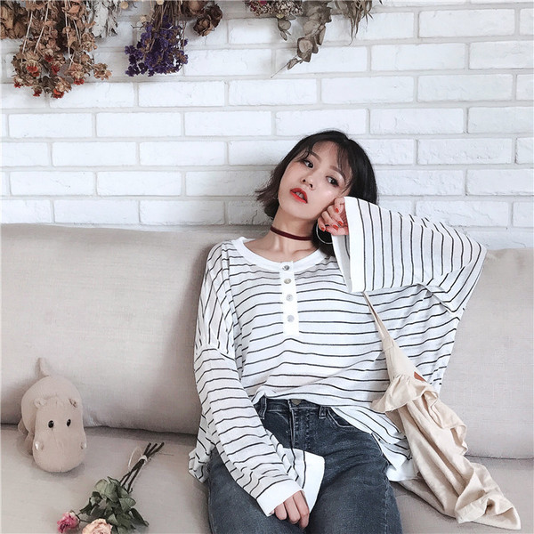 Καθημερινή γυναικεία  μπλούζα σε ευρύ μοτίβο