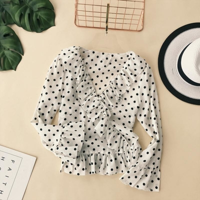 Γυναικεία μπλούζα σε σχήμα V σε διάφορα χρώματα