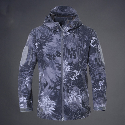 Мъжко туристическо яке с качулка в няколко цвята 