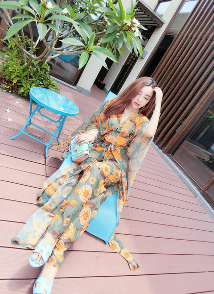 Γυναικεία ολόσωμη φόρμα με floral μοτίβα