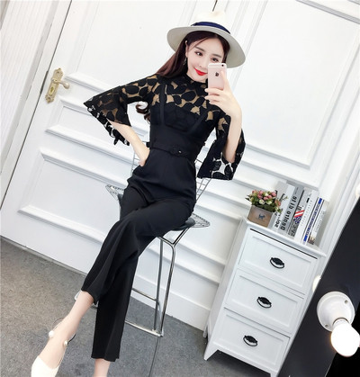 Κομψές γυναικείες φόρμες σε τρία χρώματα