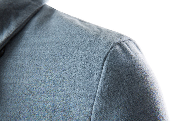 Κομψό ανδρικό μπουφάν με μπλε κουμπιά και τσέπες