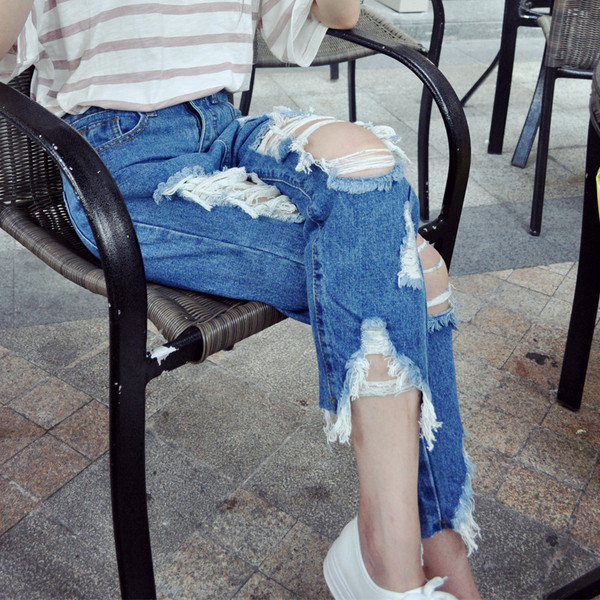 Blugi de damă rupti cu talie înaltă