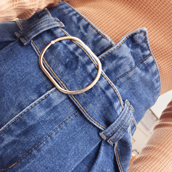 Дамски дънки с висока талия и колан