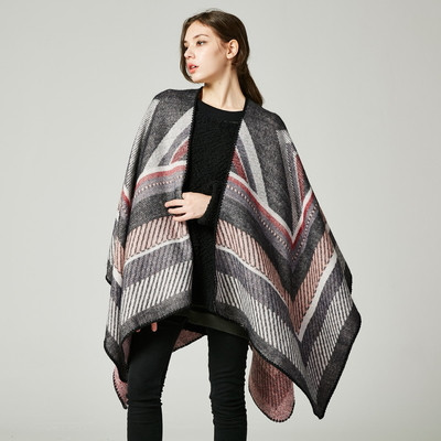 Γυναικείο πόντσο σε διάφορα χρώματα και μοτίβο