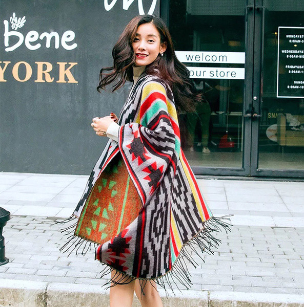 Γυναικείο  πολύχρωμο κασκόλ σε ελαφριά χρώματα