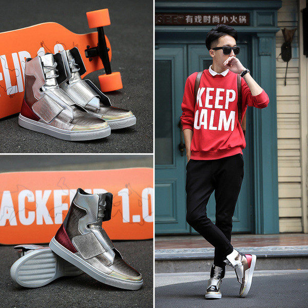 Adidasi moderni pentru barbati cu autocolante in mai multe culori