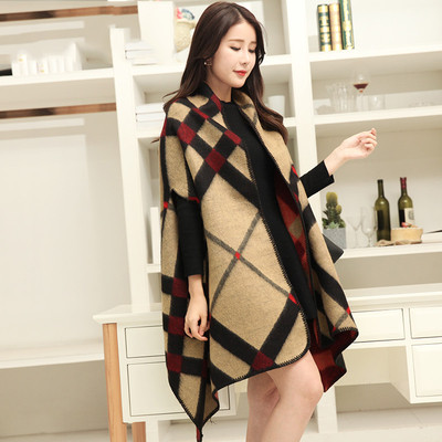 Γυναικείο κομψό poncho σε διάφορα χρώματα και μοτίβο