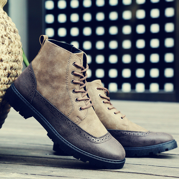 Стилни мъжки боти с връзки  в два  цвята 