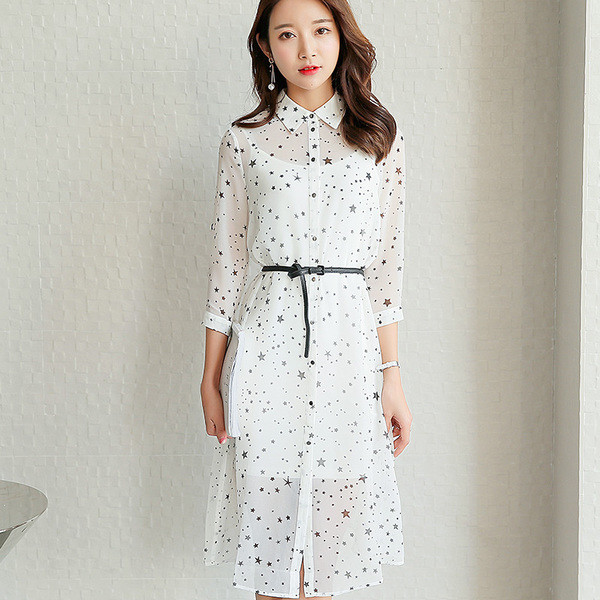 Rochie casual de dama alba cu stelute cu maneci 3/4