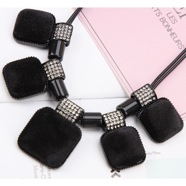 Colier modern de dama in doua culori cu acoperire moale