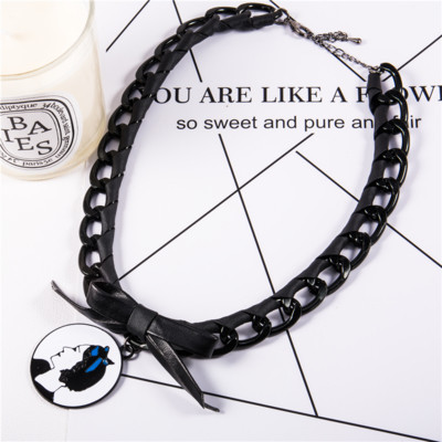 Colier de volum de dama in diferite modele