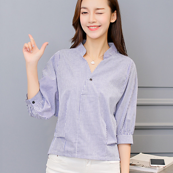 Cămașă de damă cu mâneci lungi în dungi și nasturi la spate