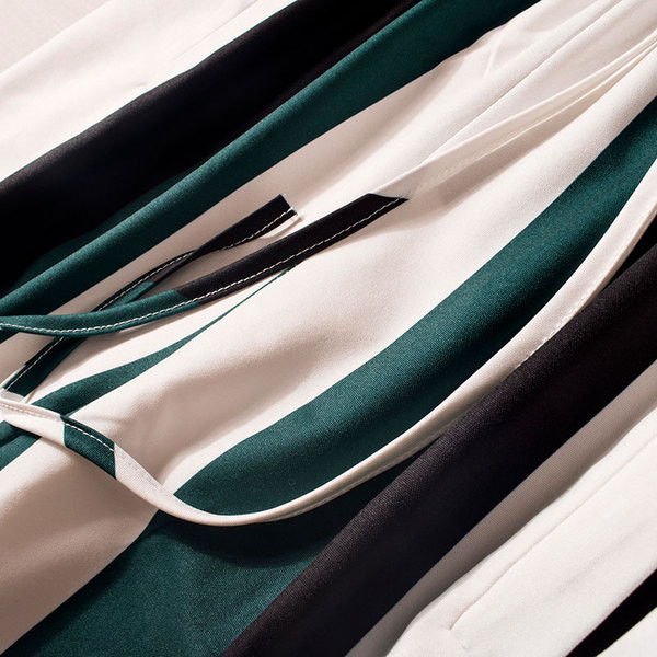 Pantaloni eleganti de dama cu dungi in doua culori