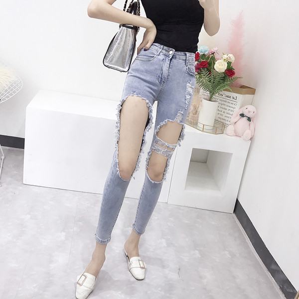 Модерни дамски накъсани дънки с висока талия