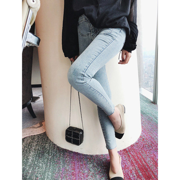 Blugi moderni de dama cu buzunar frontal