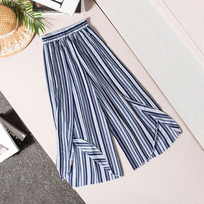 Pantaloni de damă cu dungi în albastru