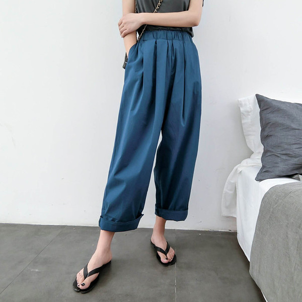 Pantaloni de dama actuali in albastru - model lat