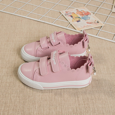 Adidași casual pentru copii pentru o fată cu o panglică și o inscripție în trei culori