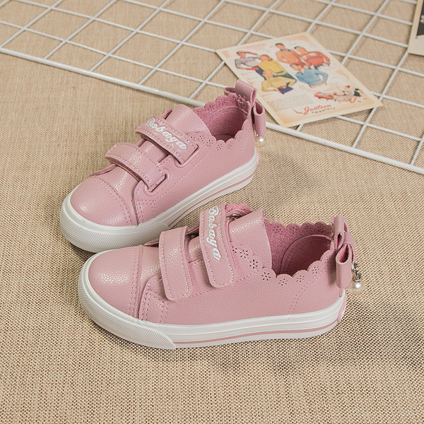 Adidași casual pentru copii pentru o fată cu o panglică și o inscripție în trei culori