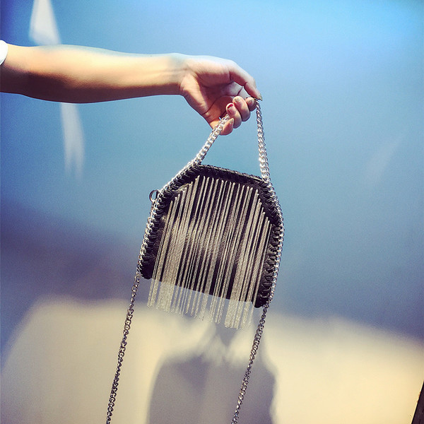 Стилна дамска чана от еко кожа в два размера