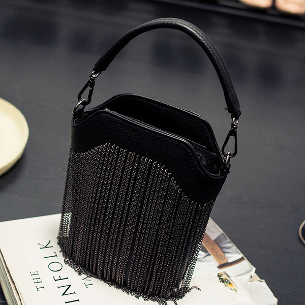 Geanta de dama eleganta din piele ecologica si decor metalic