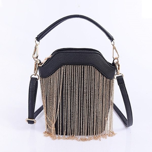 Geanta de dama eleganta din piele ecologica si decor metalic