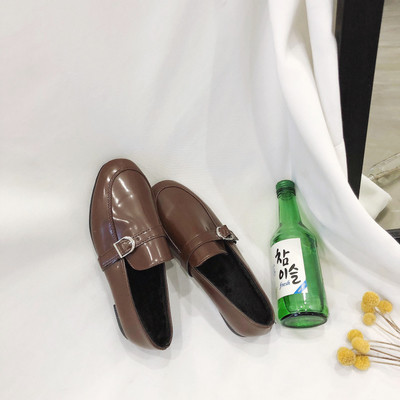 Mocasini retro din piele lăcuită în negru și maro