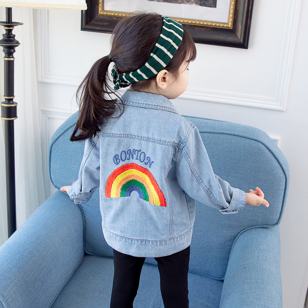 Παιδικό μπουφάν  για κορίτσια με έγχρωμο κέντημα στην πλάτη