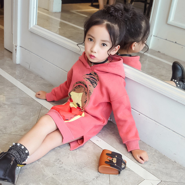 Rochie sport-casual pentru copii cu gluga si aplicatie colorata in mai multe culori